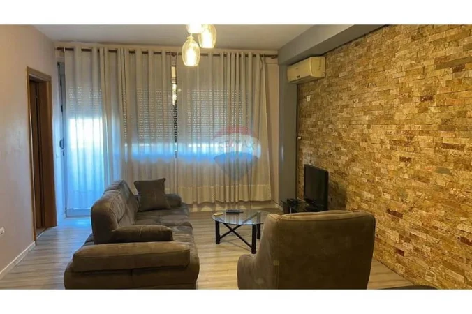 Tirane, jepet me qera apartament , 101 m² 600 € 