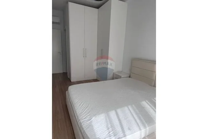 Tirane, jepet me qera apartament , 96 m² 650 € 