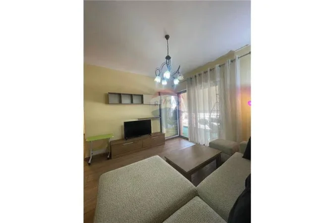 Tirane, jepet me qera apartament , 110 m² 1.040 € 