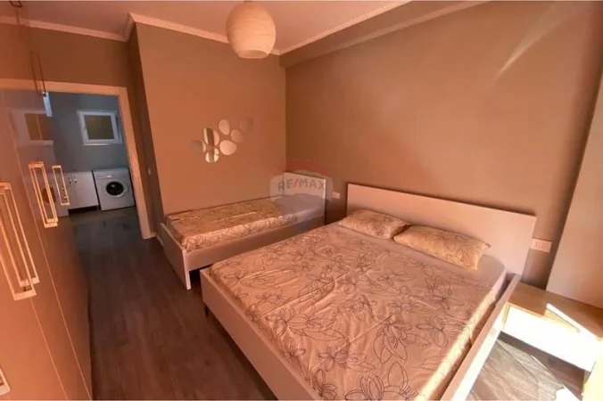 Tirane, jepet me qera apartament , 78 m² 450 € 