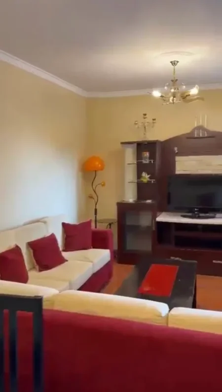 Tirane, jepet me qera apartament 2+1 Kati 4, 98 m² 500 € (Kompleksi Malajzian ,Ktheza e Kamzes)