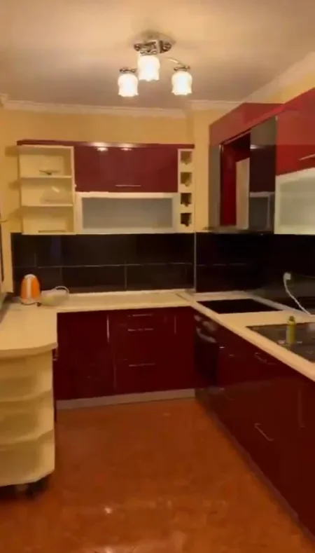 Tirane, jepet me qera apartament 2+1 Kati 4, 98 m² 500 € (Kompleksi Malajzian ,Ktheza e Kamzes)