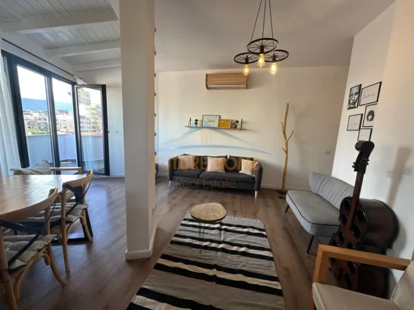 Tirane, shitet apartament 2+1+Ballkon Kati 5, 95 m² 299.000 € (Rruga e Elbasanit)