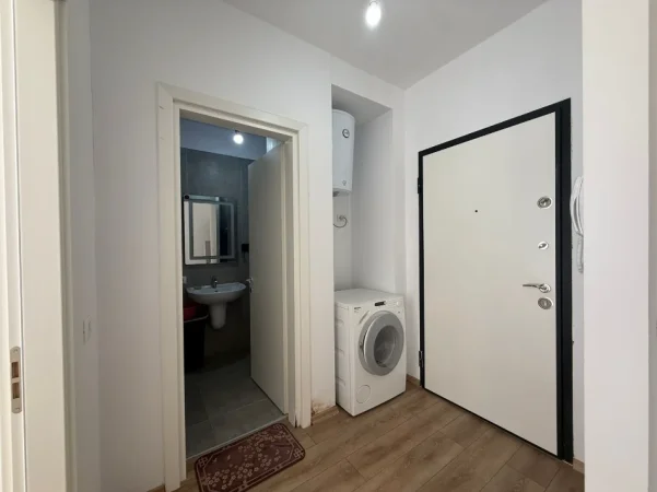 Tirane, jepet me qera apartament 1+1 Kati 6, 52 m² 370 € (univers city)