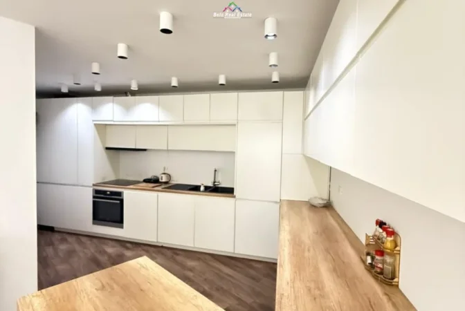 Tirane, jepet me qera apartament 2+1 Kati 2, 100 m² 800 € (Kompleksi Turdiu)