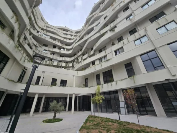 Tirane, shitet zyre Kati 8, 59 m² 118.000 € (BULEVARDI GJERGJ FISHTA)