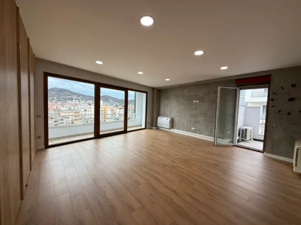 Tirane, jepet me qera zyre Kati 4, 200 m² 2.500 € (KOMPLEKSI DELIJORGJI)