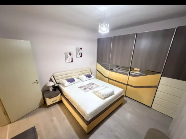 Tirane, jepet me qera apartament 1+1 , 70 m² 570 € (Don Bosco)