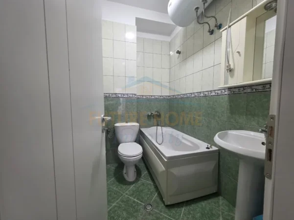 Tirane, jepet me qera apartament 2+1 Kati 7, 121 m² 650 € (Kompleksi Grand, ish Tregu Elektrik)