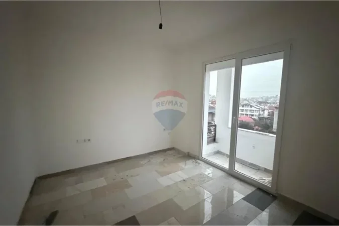 Tirane, shes apartament 2+1+Ballkon , 115 m² 140.000 € (Casa iTALIA)
