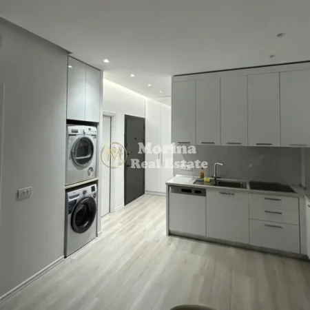 Tirane, jepet me qera apartament 1+1 Kati 7, 60 m² 600 € (5 Maji)