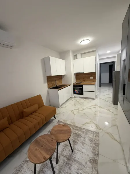 Tirane, jepet me qera garsonier Kati 3, 40 m² 420 € (Laprake/Rr.Dritan Hoxha)