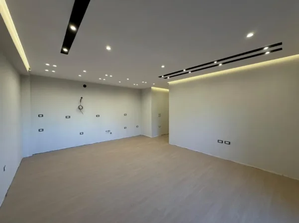 Tirane, jepet me qera apartament 2+1 Kati 2, 135 m² 1.000 € (Rruga Jordan Misja)