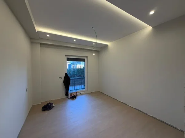 Tirane, jepet me qera apartament 2+1 Kati 2, 135 m² 1.000 € (Rruga Jordan Misja)
