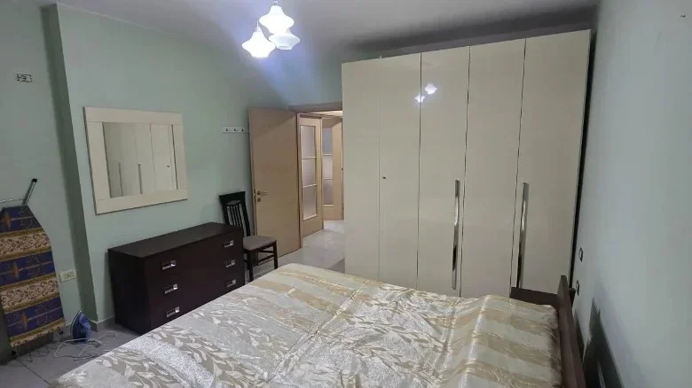 Tirane, jepet me qera apartament 2+1 Kati 5, 95 m² 560 € (Astir)