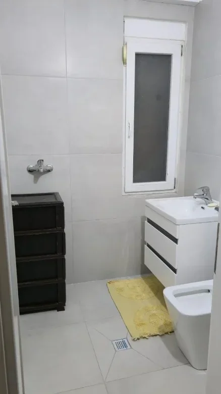 Tirane, jepet me qera apartament 2+1 Kati 5, 95 m² 560 € (Astir)