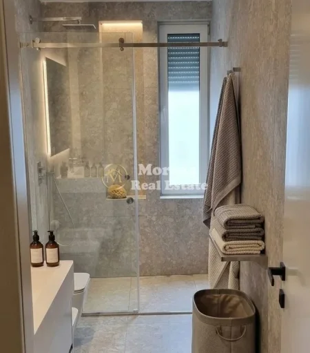 Tirane, jepet me qera apartament 1+1 Kati 3, 50 m² 900 € (Kodra e Diellit)