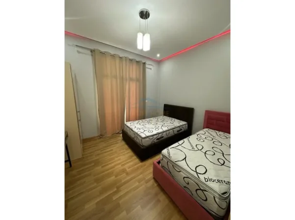 Shitet, Apartament 2+1+2 për Shitje prane ARC Hotel, Unaza e Re