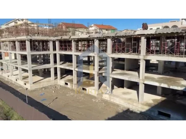 Durres, shitet apartament 1+1+Ballkon Kati 1, 58 m² (Apartament 1+1 per shitje ne Durres Golem)