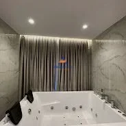 SHITET HOTEL 800M2 "RINAS, PRANE AEROPORTIT" 150000000 LEKE