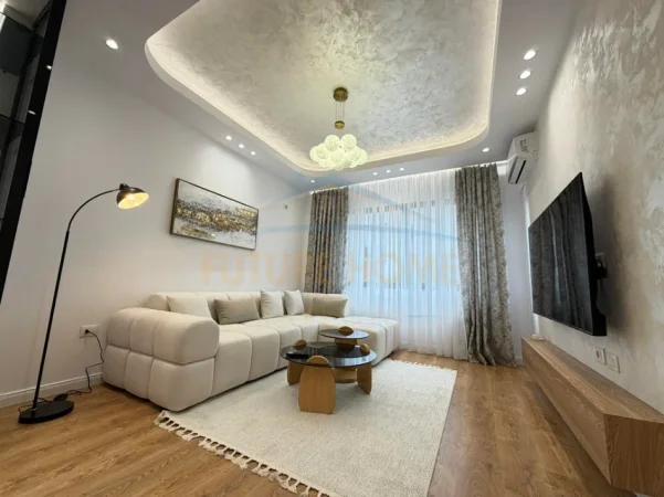 Tirane, shitet apartament 1+1+Aneks+Ballkon Kati 1, 55 m² 109.000 € (Misto Mame)