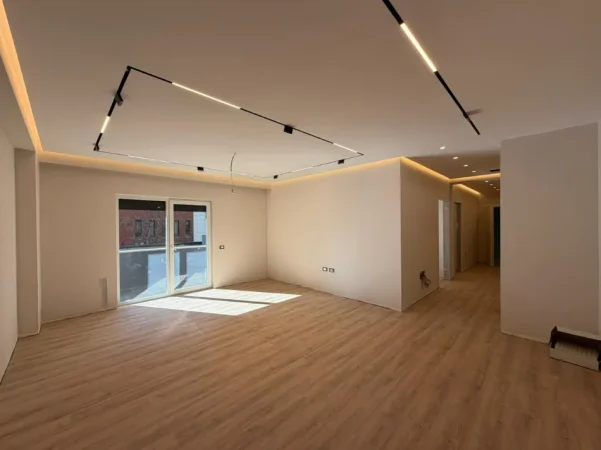 Tirane, jepet me qera apartament 2+1 Kati 2, 150 m² 1.000 € (Rruga Jordan Misja.)