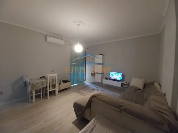 Tirane, shitet apartament 1+1 Kati 6, 64 m² 108.000 € (YZBERISHT)