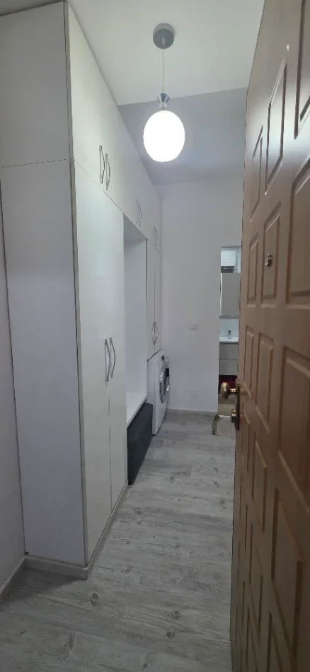 Tirane, jepet me qera apartament 2+1+Aneks+Ballkon Kati 3, 82 m² 750 € (Pazari i Ri)