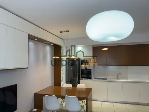 Tirane, jepet me qera apartament 1+1+Aneks+Ballkon Kati 4, 71 m² 580 € (Concord Center)