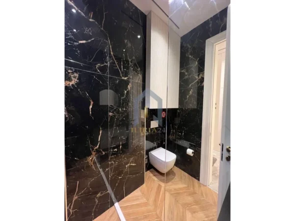 Vlore, shitet apartament 1+1 Kati 0, 112 m² 290.000 € (2 Garzoniere per shitje ne Vlore Buze Detit)