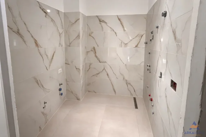 Shqiperi, shitet apartament 1+1+Ballkon Kati 7, 76 m² 110.000 € 