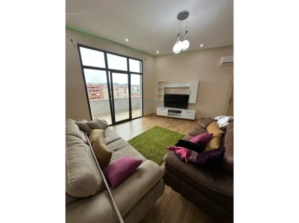 Tirane, shitet apartament 2+1 Kati 8, 126 m² 210.000 € (UNAZA E RE)