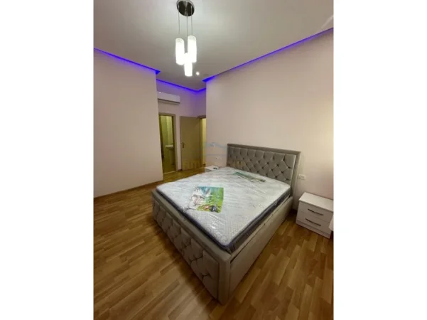 Tirane, shitet apartament 2+1 Kati 8, 126 m² 210.000 € (UNAZA E RE)