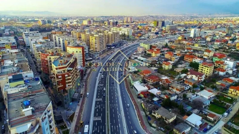 Tirane, jepet me qera ambjent biznesi , 650 m² 