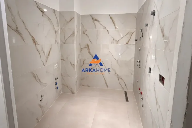 Tirane, shitet apartament 2+1+Ballkon , 86 m² 133300 €