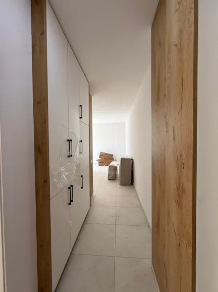 Tirane, jepet me qera apartament 2+1 , 105 m² 70.000 € (rruga Siri Kodra)