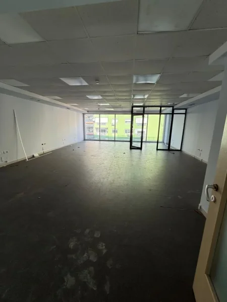 Tirane, jepet me qera zyre Kati 10, 145 m² 2.600 € (RRUGA ABDYL FRASHERI)