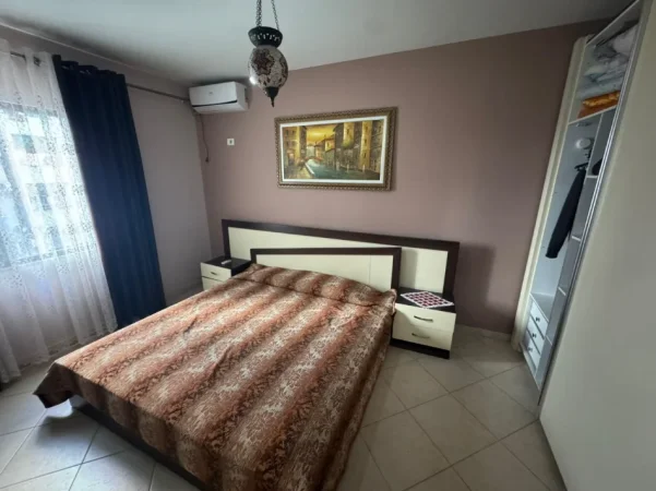 Tirane, jepet me qera apartament 2+1 Kati 2, 500 € 