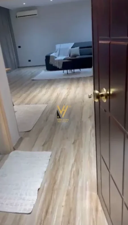 Tirane, jepet me qera apartament 2+1+Ballkon Kati 5, 95 m² 720 € (KODRA E DIELLIT)