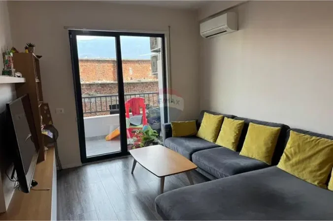 Tirane, shitet apartament 2+1+Ballkon Kati 3, 102 m² 229.000 € (Xhanfize keko)