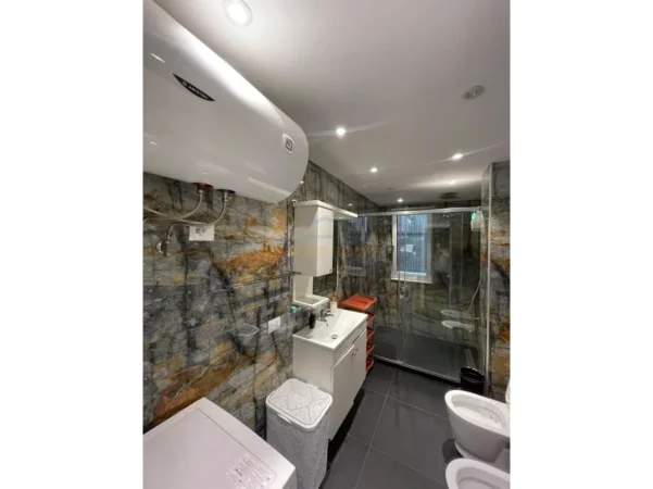 Tirane, jepet me qera apartament 2+1+2+PARKIM , Kati 2, 100 m² 800 € (KOPSHTI ZOOLOGJIK)