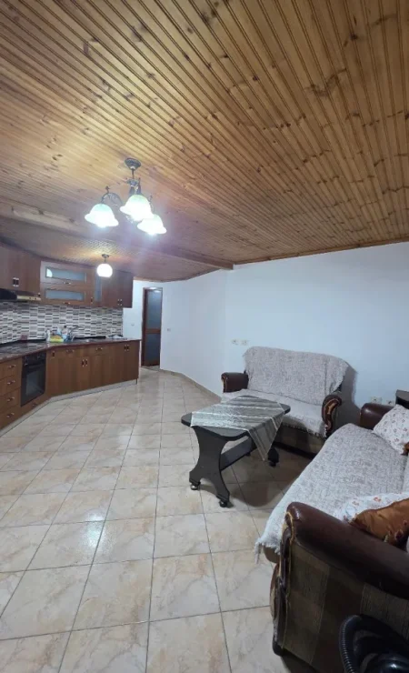 Tirane, jepet me qera apartament 1+1 Kati 10, 65 m² 400 € 