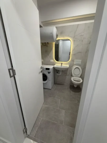 Tirane, jepet me qera garsoniere Kati 2, 40 m² 400 € ,Laprake