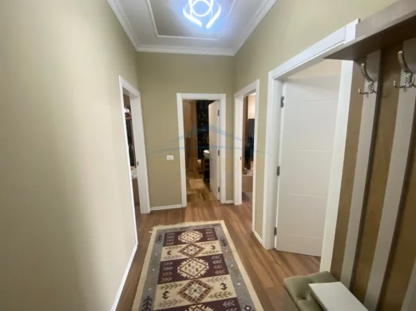 Tirane, jepet me qera apartament 2+1 Kati 1, 100 m² 900 € 