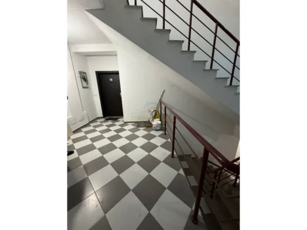 Vlore, shitet apartament 1+1 Kati 3, 81 m² 150.000 € (VLORE , Prane LungoMare)