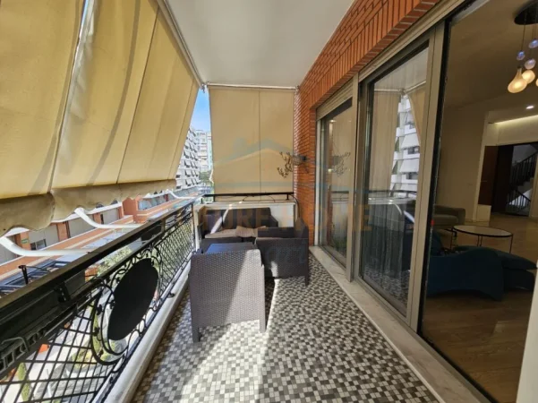 Tirane, jepet me qera apartament 2+1 Kati 3, 109 m² 1.200 € (Kompleksi Deliorgji)