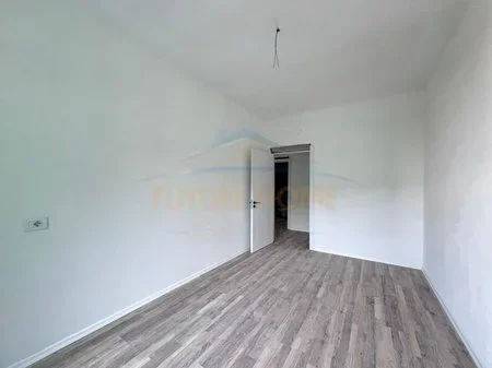 Tirane, shitet apartament 3+1 Kati 5, 120 m² 175.305 € 