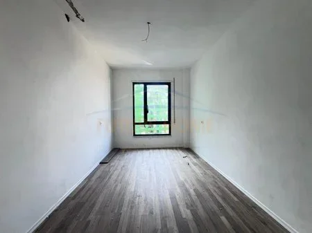 Tirane, shitet apartament 3+1 Kati 5, 120 m² 175.305 € 