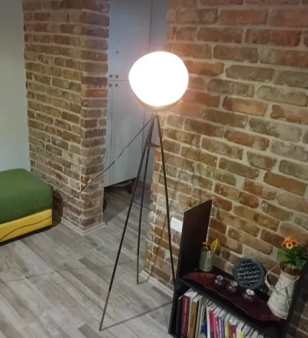 Tirane, jepet me qera apartament 1+1 Kati 3, 57 m² 580 € (Selvia)