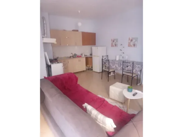 Durres, jepet me qera apartament 1+1 Kati 2, 60 m² 300 € 